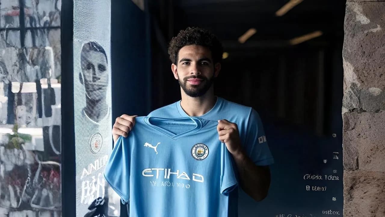 Etihad tunnel echoes left-back past